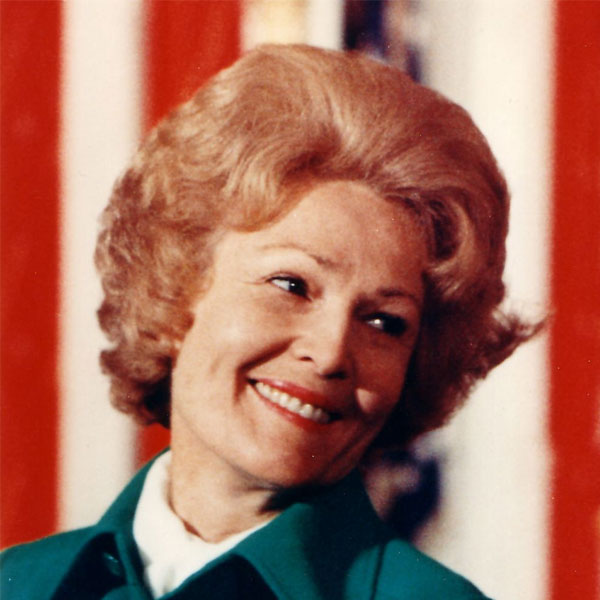 pat-nixon
